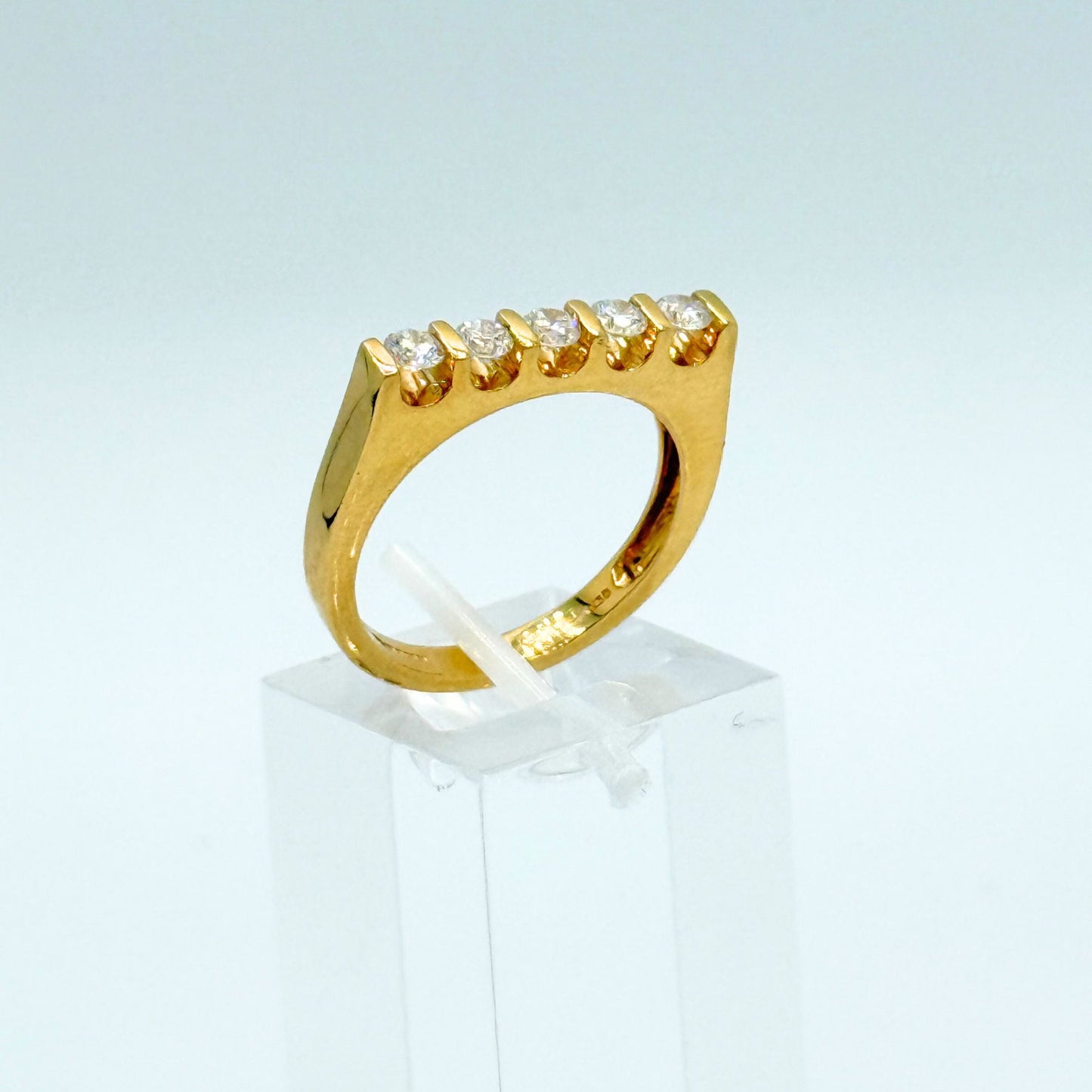 18ct Five Stone Diamond Set Ring