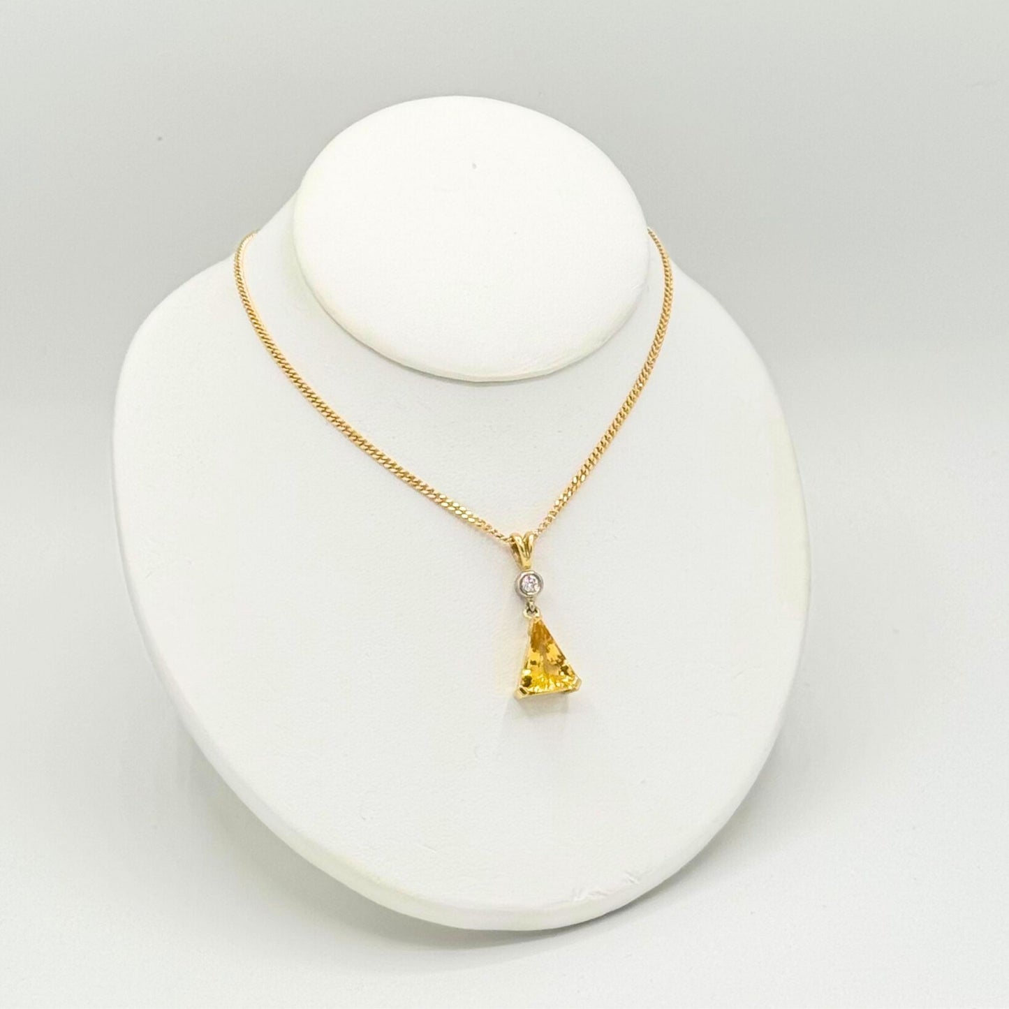18ct Gold Yellow Beryl & Diamond Set Pendant