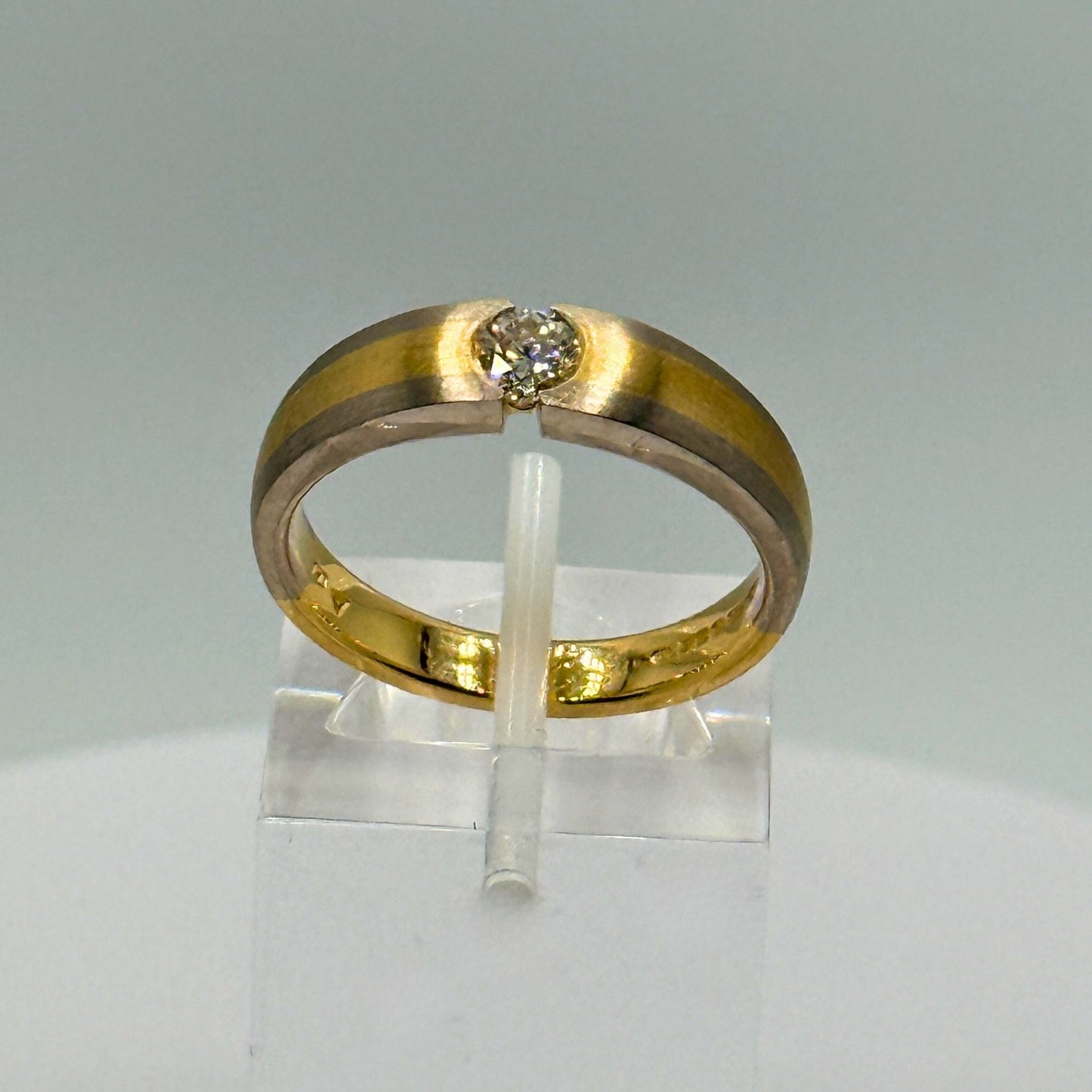 18ct Single Stone Diamond Ring