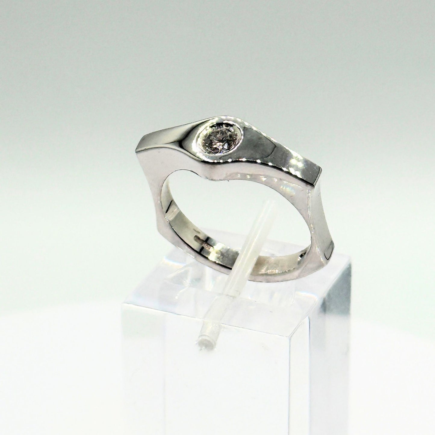 18ct White Gold Single Diamond Flush Set Ring