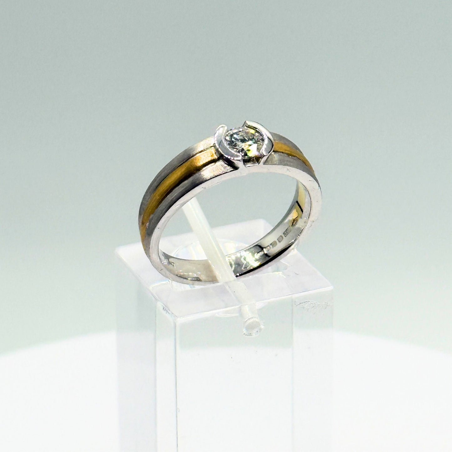 18ct White Gold Single Diamond Set Ring With Yellow Gold Inlay