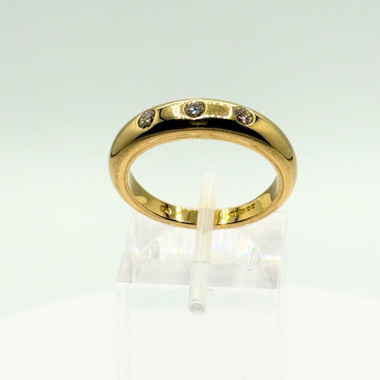 18ct Yellow Gold Triple Diamond Flush Set Ring