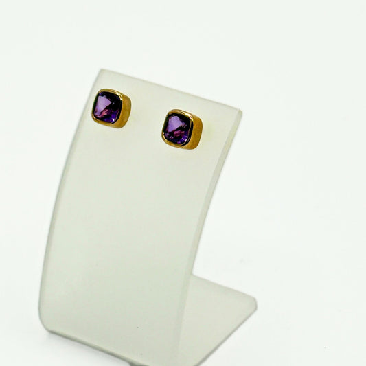 9ct Yellow Gold Cushion-Shaped Amethyst Stud Earrings