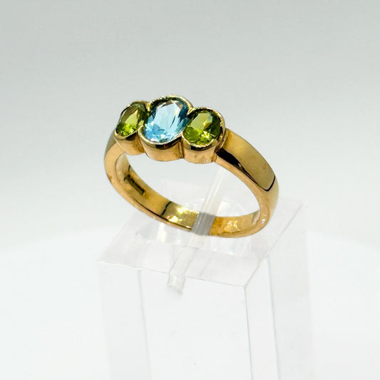9ct Yellow Gold, Blue Topaz & Peridot Dress Ring
